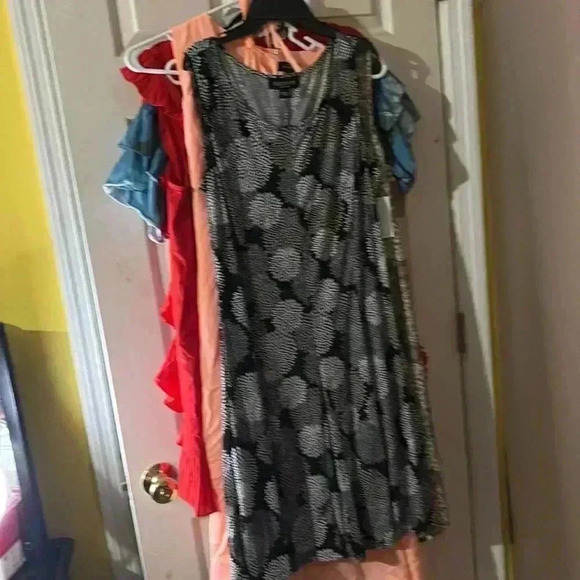 Perfections‎ - Picture 1 of 1